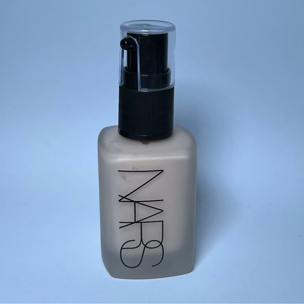 Nars Sheer Matte Foundation Shade: SIBERIA
